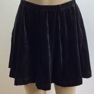 Zuliana Size Medium Velvet Mini Skirt. Made in USA. New with Tags.